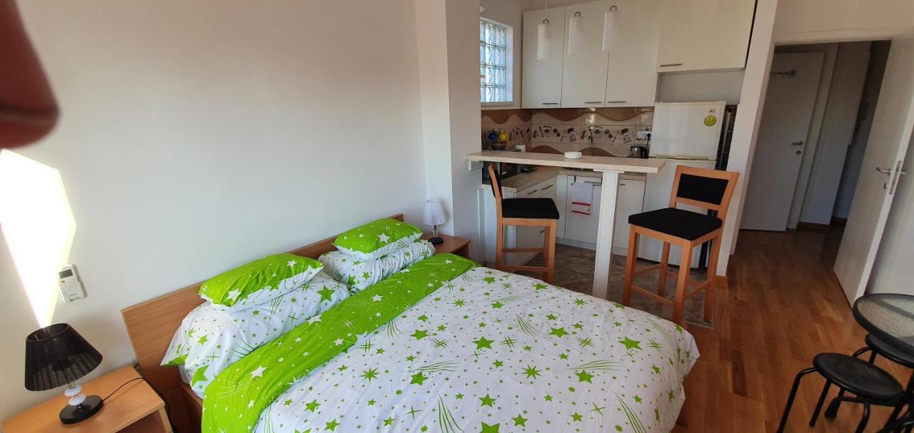 Ferienwohnung Julija Pančevo Exterior foto